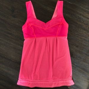 Lululemon tank, size 6